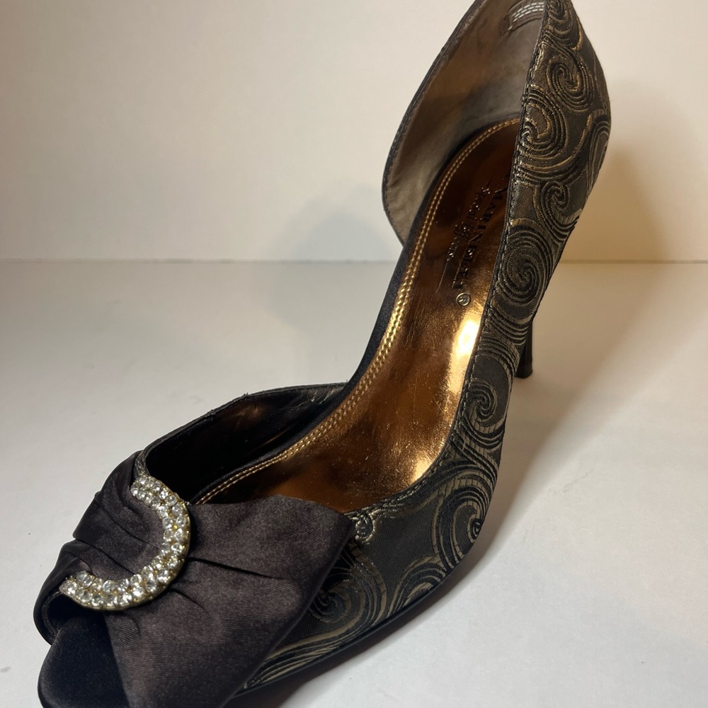 A Marinelli Special Effects Womens Heels 8.5M Peep Toe | 4in Heel | Leather Sole